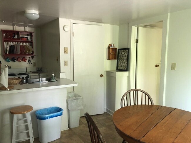 Building Photo - **Montreat Rental** August 15th, 2026-May 15th, 2027