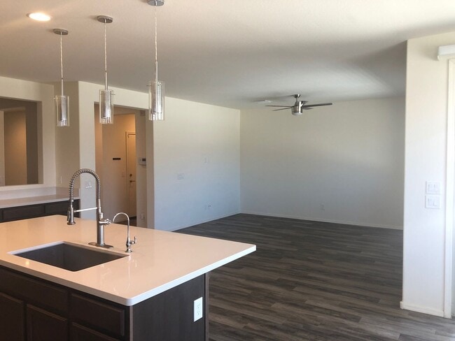 Building Photo - 4214 W Winston Dr