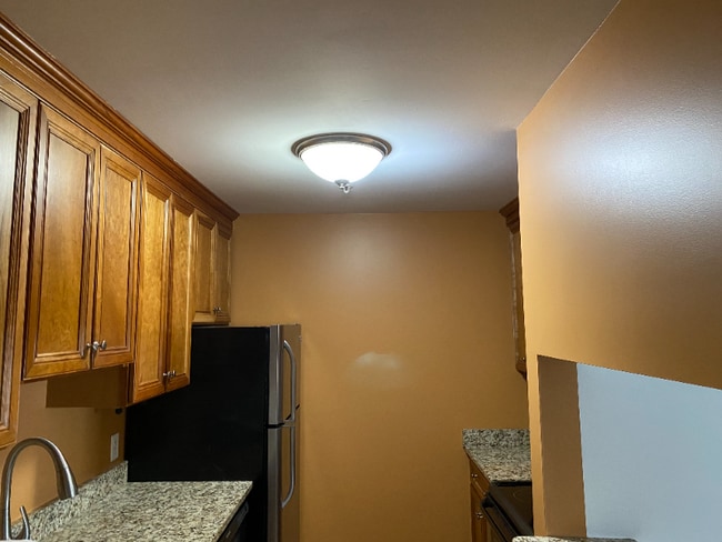 Building Photo - 92 Eastern Ave