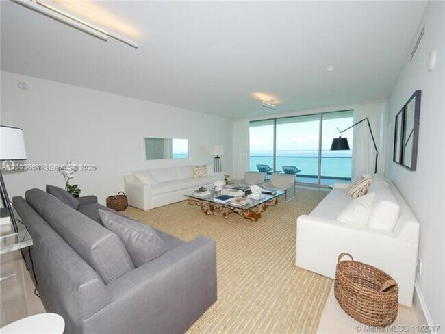 Building Photo - 10201 Collins Ave
