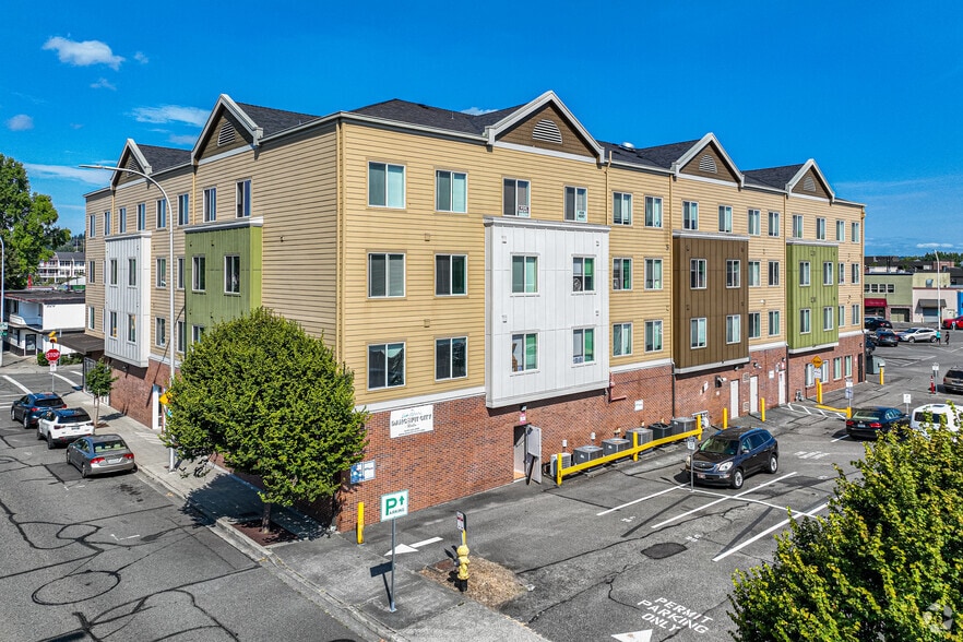 Building Photo - Divine Suites at Downtown Renton