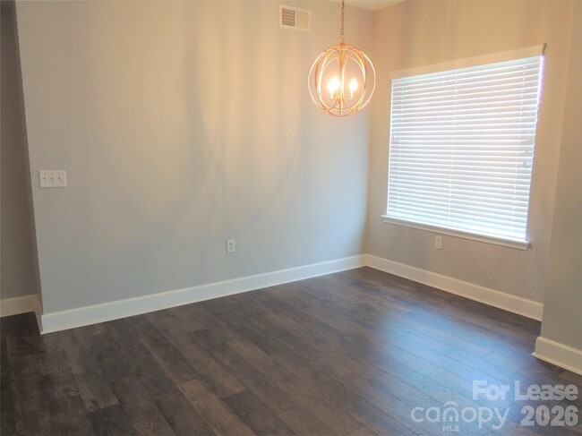 Building Photo - 1320 Fillmore Ave