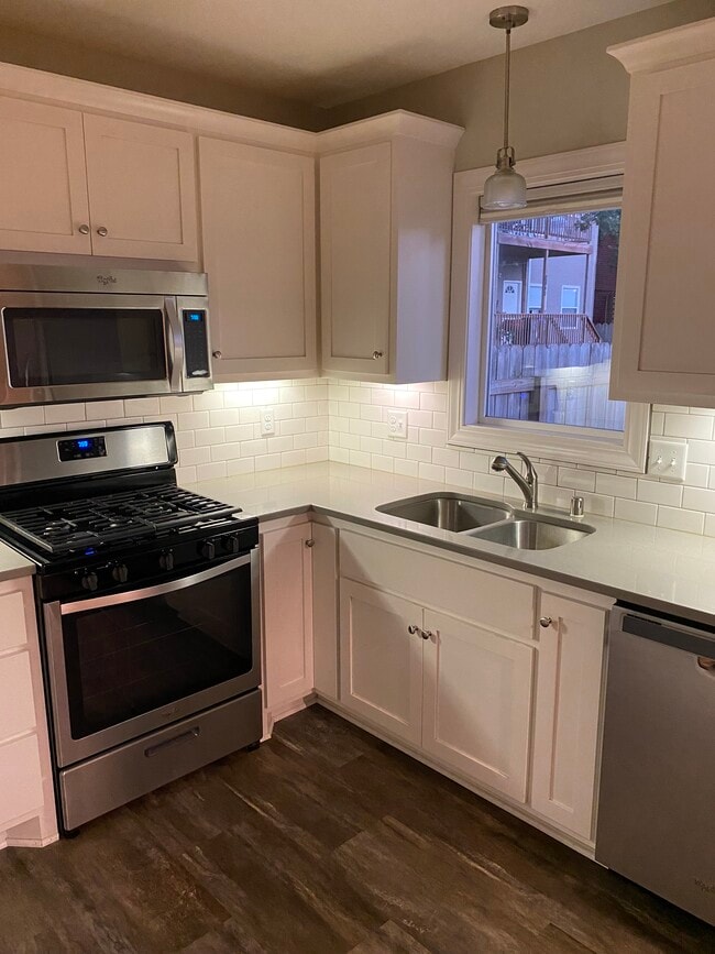 Stainless steel appliances - 950 29th Ave NE