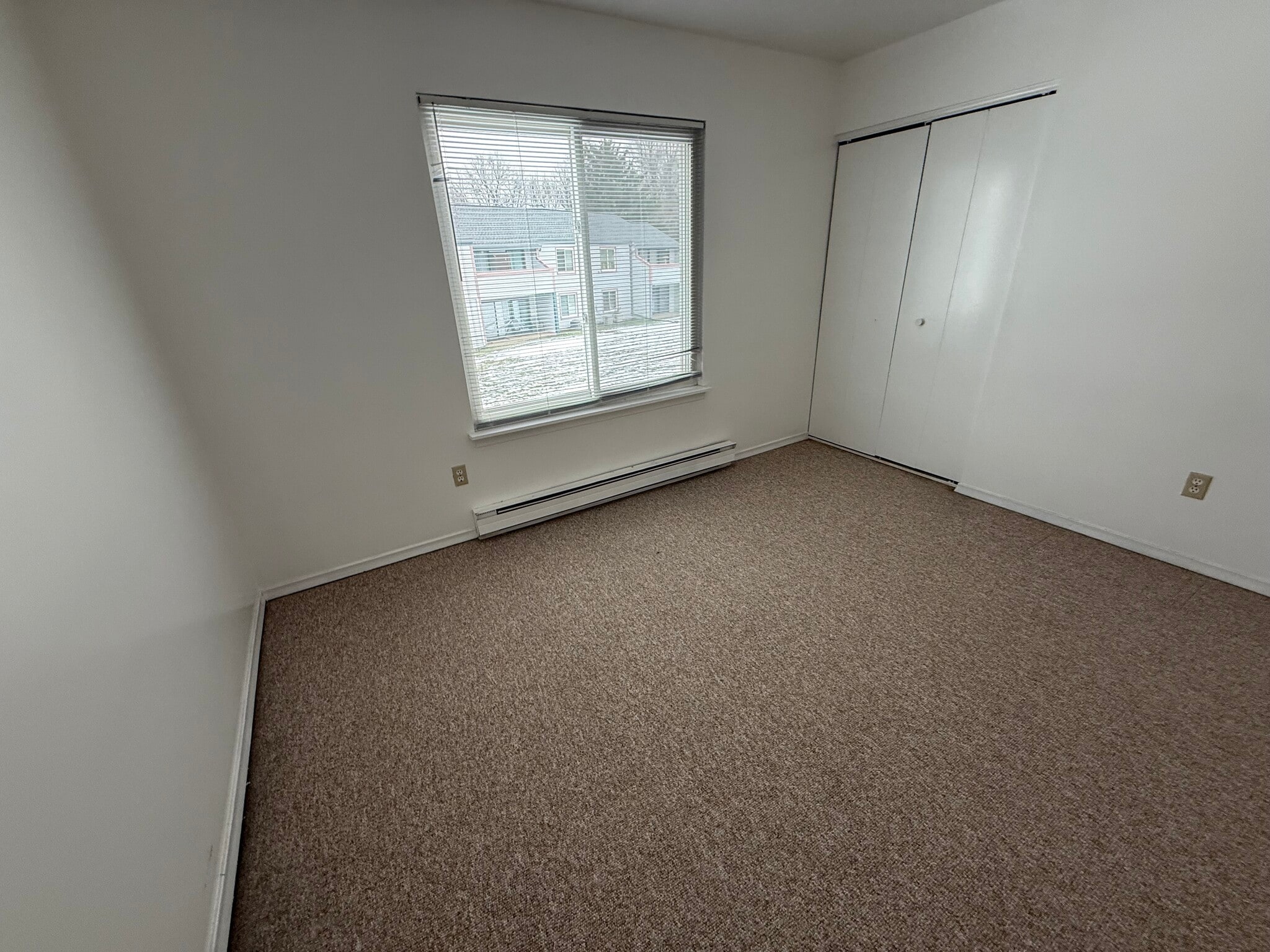 Bedroom - 96 Candlewood Dr