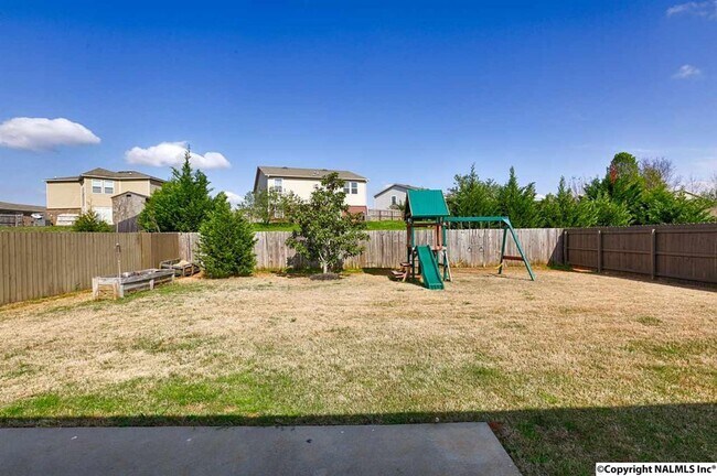 Building Photo - 110 Healey Dr