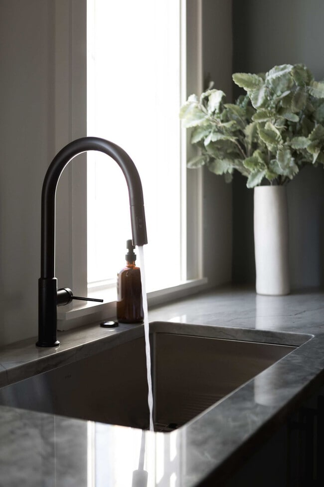 Building Photo - 226 George C Wallace Blvd