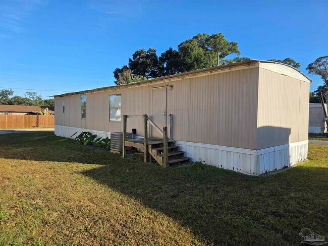 Building Photo - 2821 Hillcrest Ave