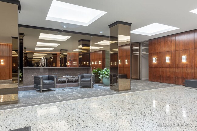 Building Photo - 535 N Michigan Ave