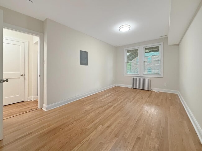 Building Photo - 4800 3rd St NW