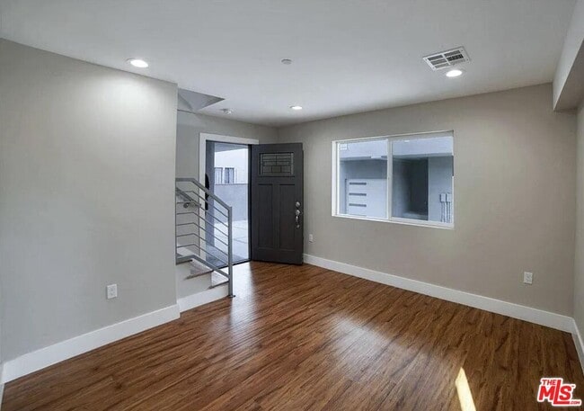 Building Photo - 2303 1/2 Hauser Blvd