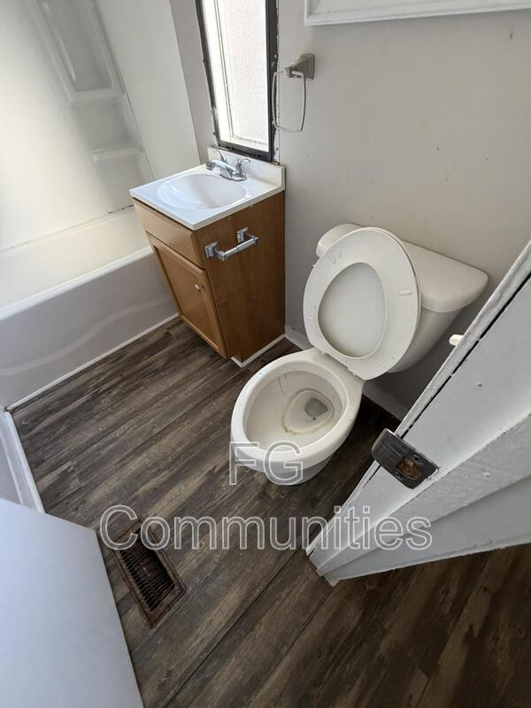 Building Photo - 1754 Zion Rd