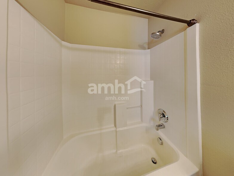 Building Photo - 9517 W Shelborne Dr