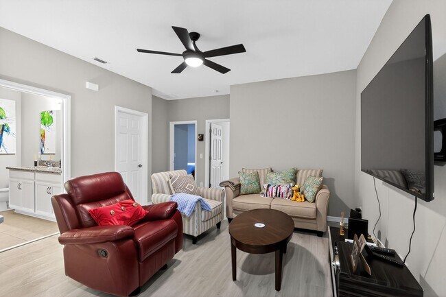 Building Photo - 17523 Promenade Dr