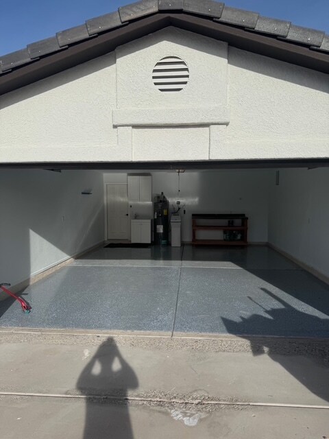 Building Photo - 1921 Park Terrace Bay