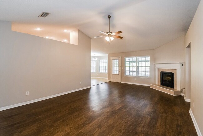 Building Photo - 481 Portobello Dr