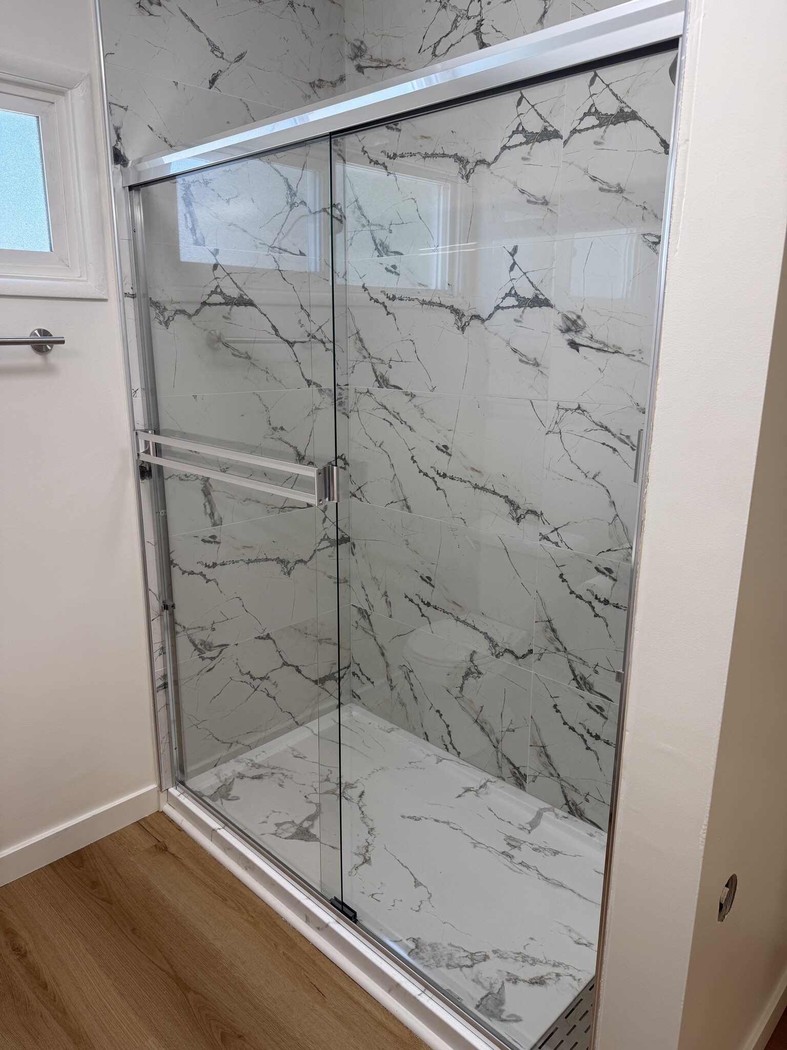 Shower - 11307 Miranda St