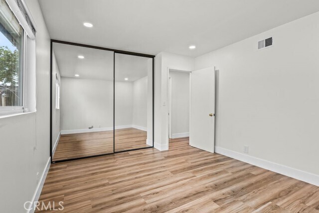 Building Photo - 5952 Par Cir