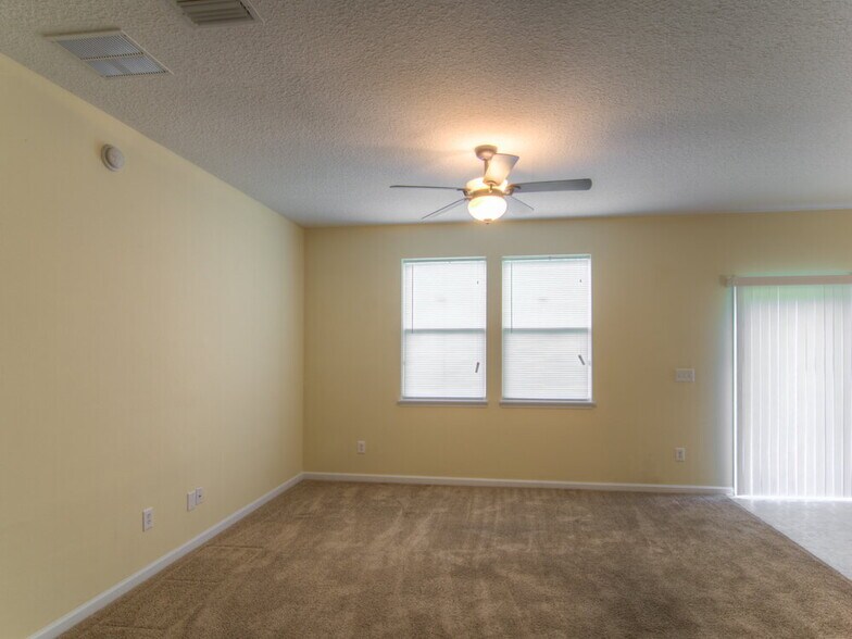 Building Photo - 2509 Victoria Point Dr