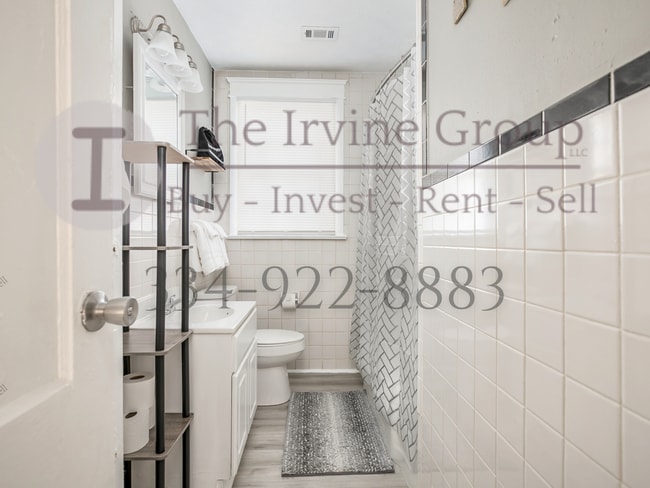 Building Photo - For Rent in Capitol Heights Historic District!