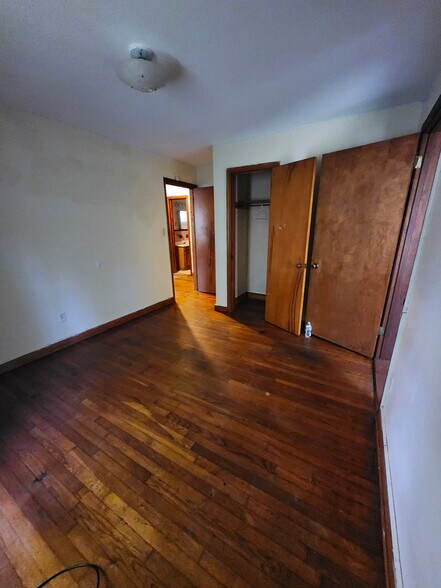 Building Photo - 214 Franklin Dr