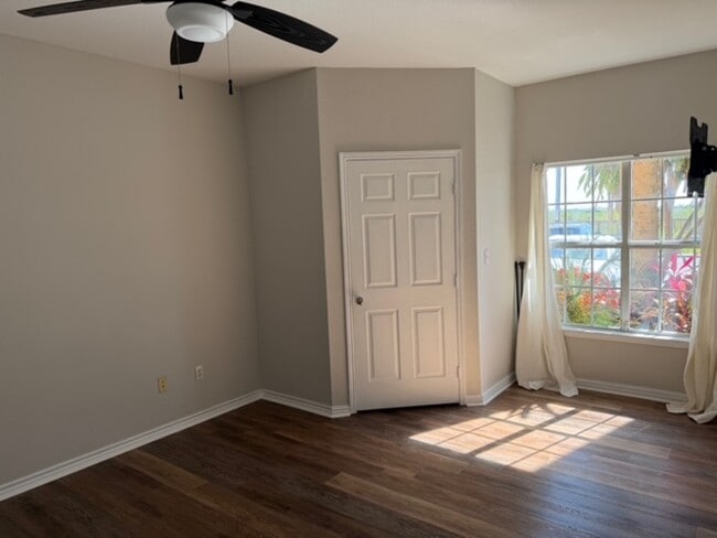 Building Photo - 4306 Bayside Village Dr