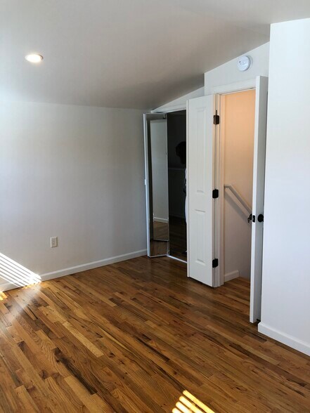 Building Photo - 1608 Linden Ave