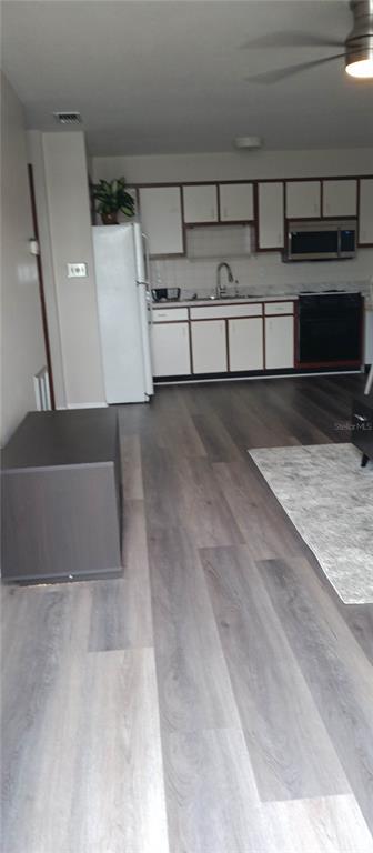 Building Photo - 4354 Tahitian Gardens Cir