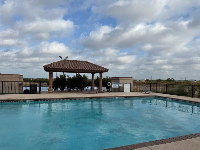 Building Photo - 8216 Casa Verde Rd