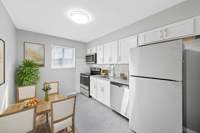 Building Photo - Gravois Hills Apartments