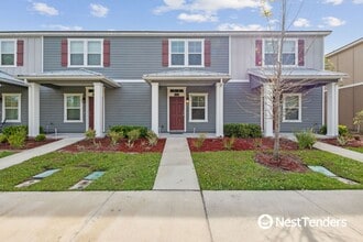 Building Photo - Beautiful Townhome with Two Primary Suites!