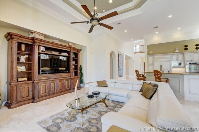 Building Photo - 17739 Lake Azure Way