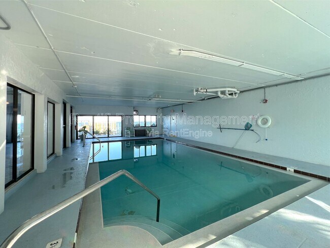 Building Photo - 2711 First Street