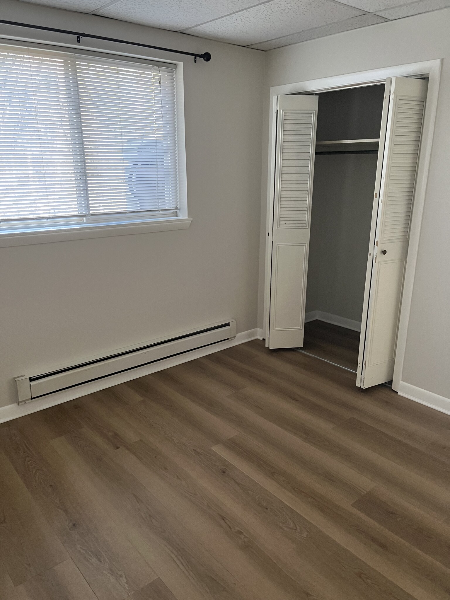 Building Photo - 9965 Summer Breeze Dr