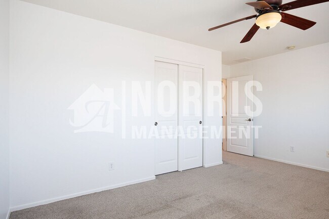 Building Photo - Beautiful Two-Story Home Located in Missio...