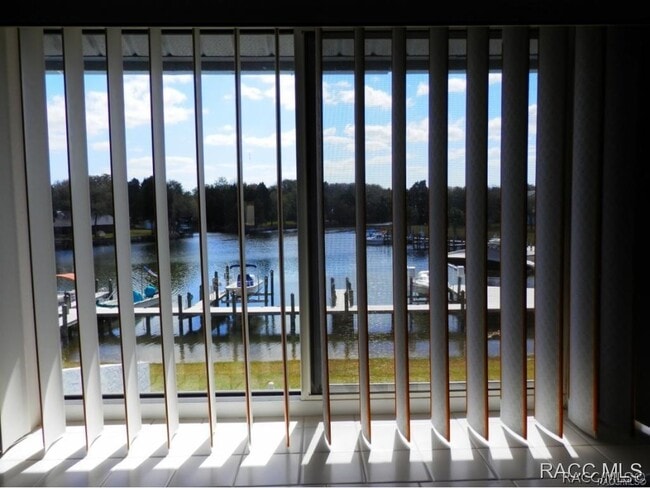 Building Photo - 10972 W Cove Harbor Dr