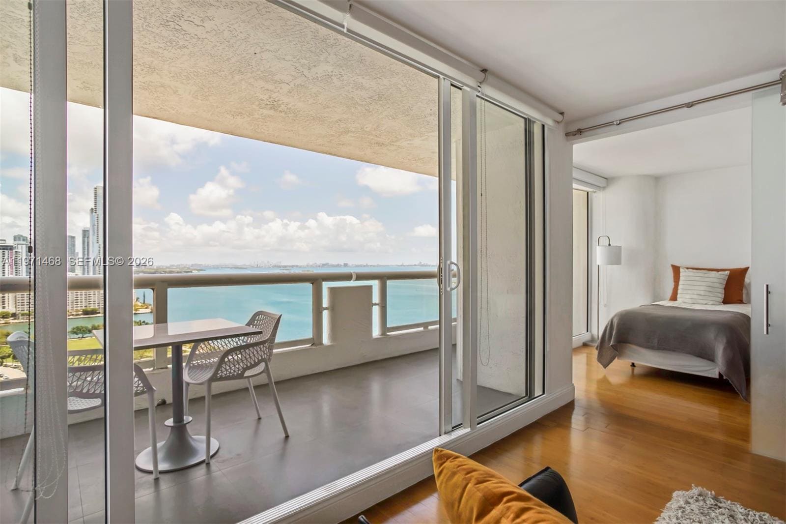 Building Photo - 1717 N Bayshore Dr