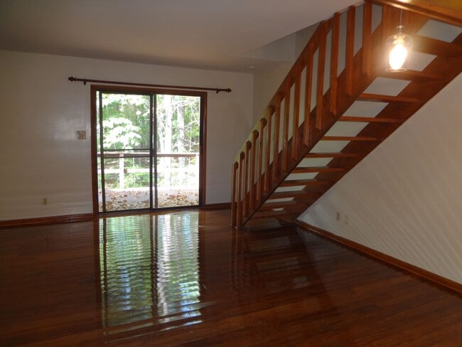 Building Photo - 93 Lystra Hills Ln