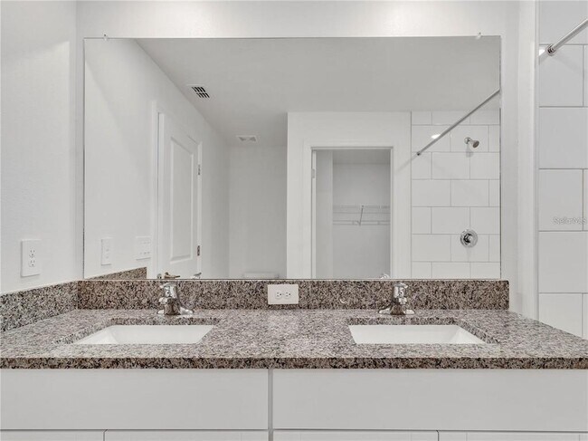 Building Photo - 9405 Cannon Bch Dr