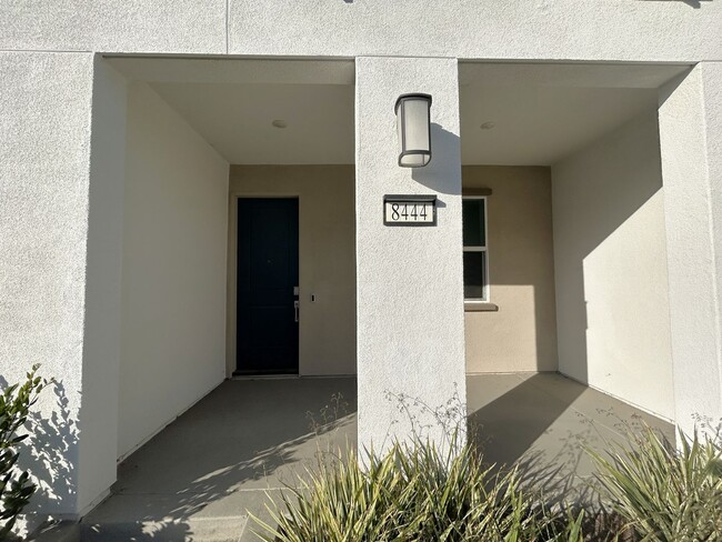 Building Photo - 8444 Milk Thistle Ln