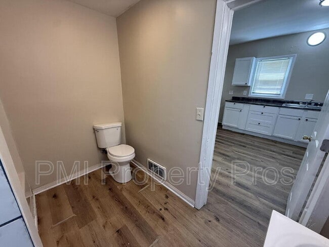 Building Photo - 2945 N 23rd St