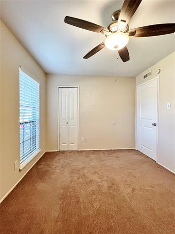 Building Photo - 7132 Nutmeg Ln