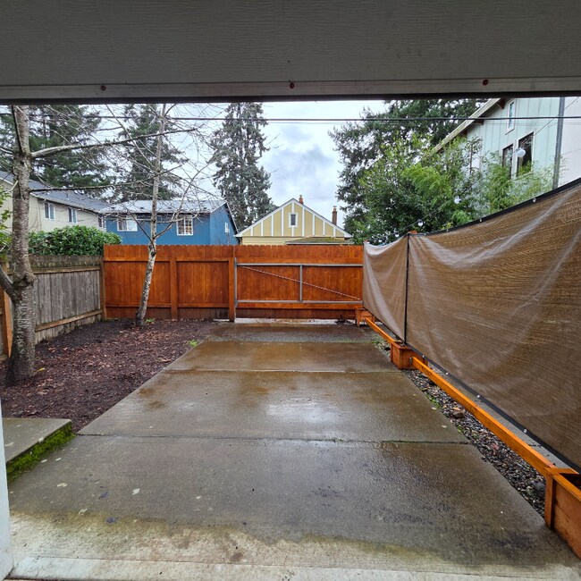 Building Photo - 3552 SE 66th Ave