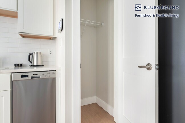 Building Photo - 44 Bromfield St