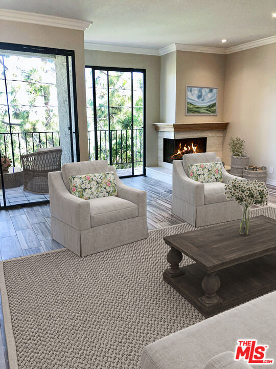 Building Photo - 502 San Vicente Blvd