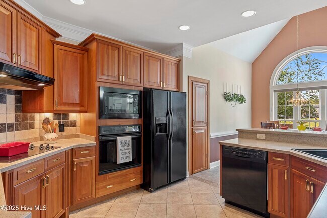 Building Photo - 2835 Inverness Cir SE