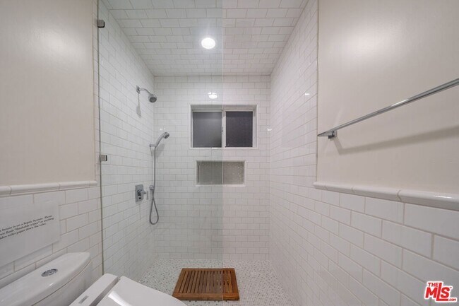 Building Photo - 26508 Latigo Shore Dr