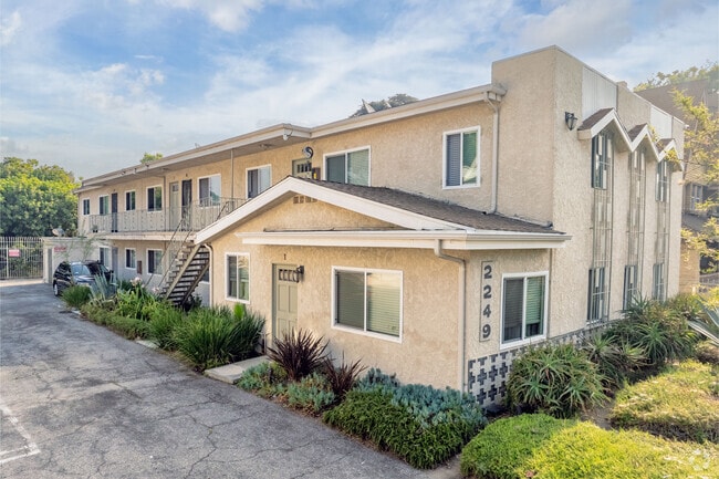 Building Photo - 2249 W. 24th St (B)