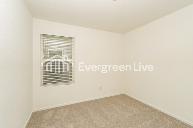 Building Photo - 12051 Noble Wood Village Dr