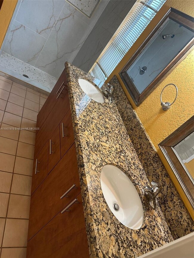 Building Photo - 1830 Banyan Creek Cir N