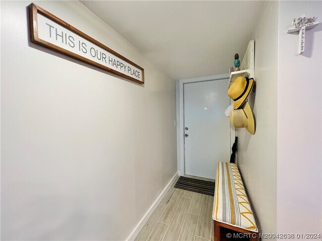 Building Photo - 10102 S Ocean Dr